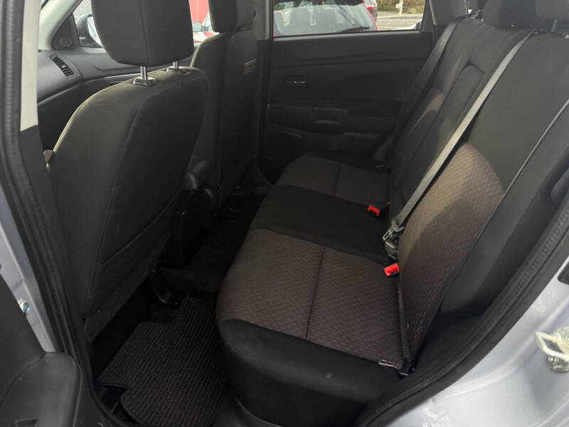 2017 Mitsubishi Outlander Sport LE