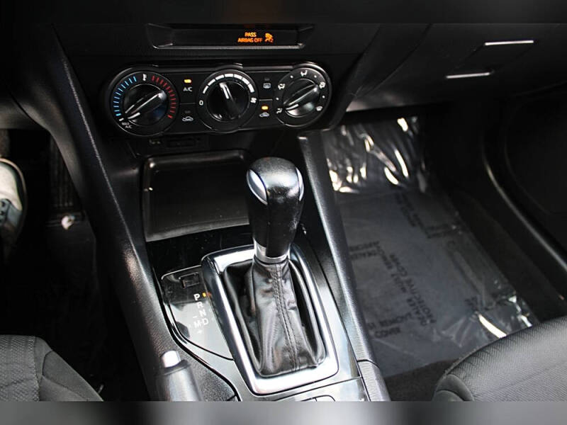 2015 Mazda MAZDA3 i Sport