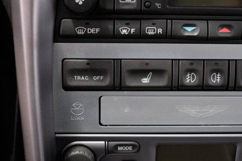 2003 Aston Martin V12 Vanquish