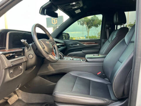 2021 Cadillac Escalade Luxury