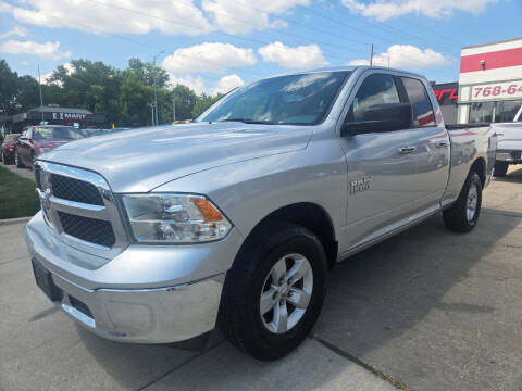 2016 RAM 1500 SLT