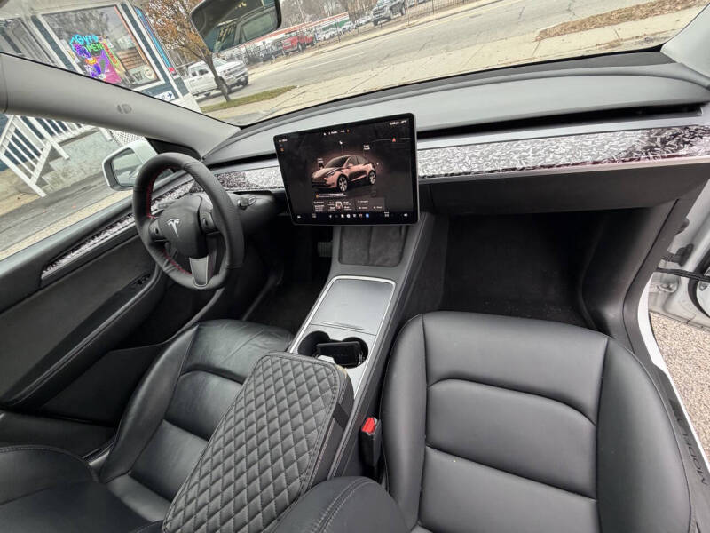 2023 Tesla Model Y Long Range