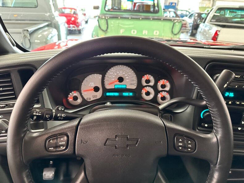 2004 Chevrolet Silverado 1500 SS