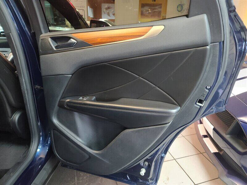 2017 Lincoln MKC Select