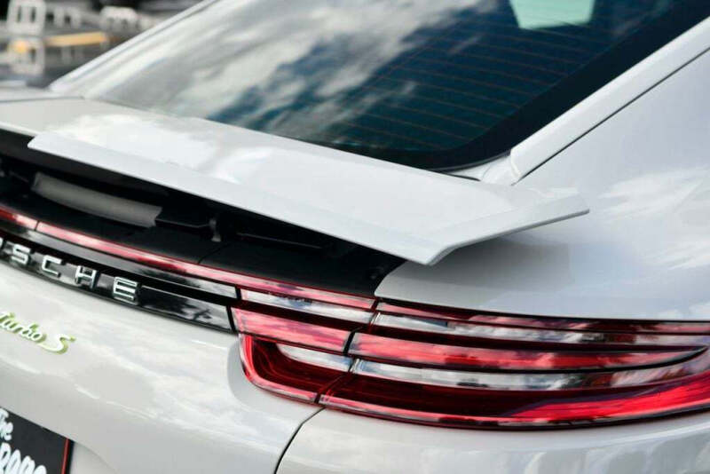 2018 Porsche Panamera Turbo S E-Hybrid