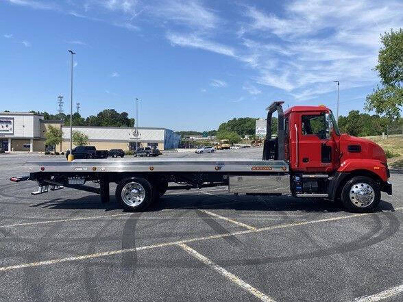 2024 Mack MD6