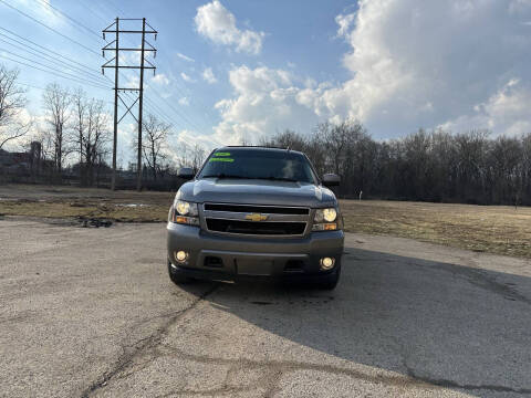 2009 Chevrolet Suburban for sale at Knights Auto Sale in Newark OH