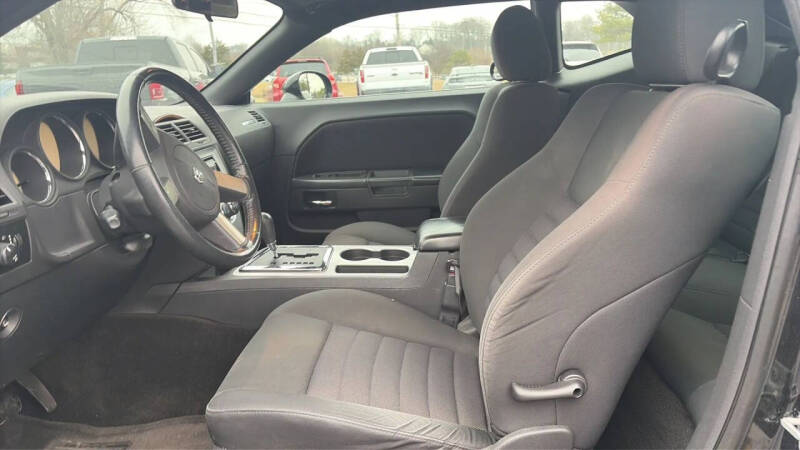 2009 Dodge Challenger SE