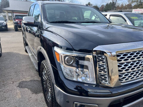 2019 Nissan Titan Platinum Reserve