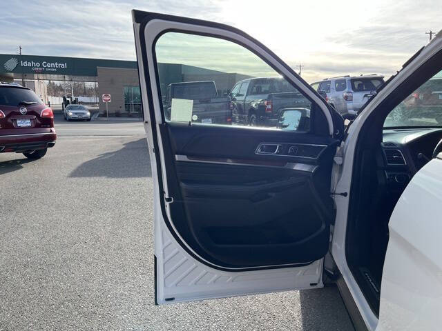 2017 Ford Explorer Platinum