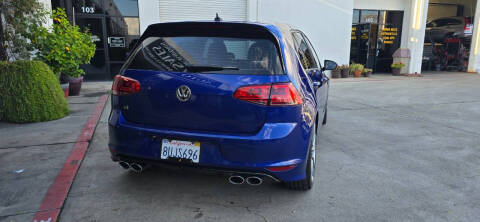 2017 Volkswagen Golf R 4Motion