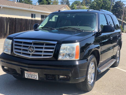 2004 Cadillac Escalade for sale at JENIN MOTORS in San Leandro CA