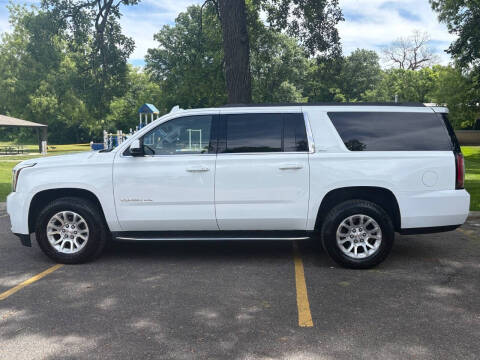 2017 GMC Yukon XL SLT
