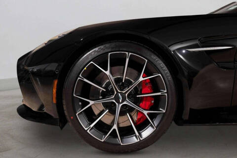 2025 Aston Martin Vantage