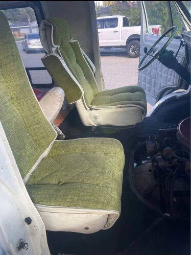 1977 Dodge B300