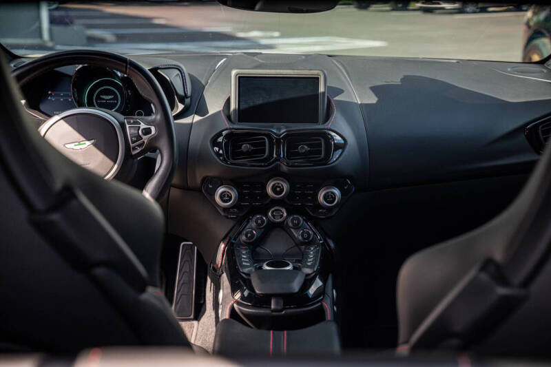 2020 Aston Martin Vantage
