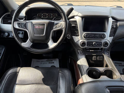 2017 GMC Yukon XL SLT