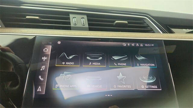 2024 Audi Q8 Sportback e-tron quattro Premium S line