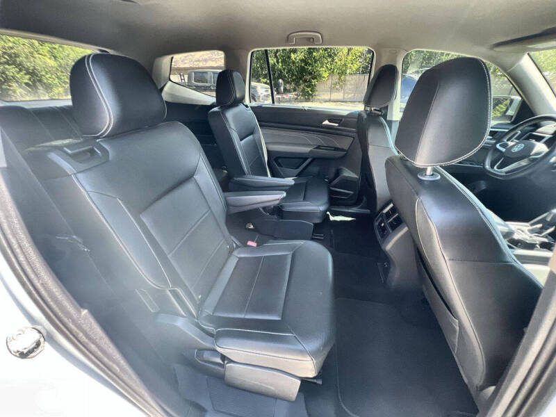 2023 Volkswagen Atlas SE