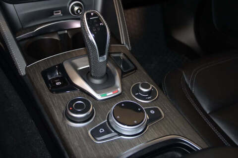 2022 Alfa Romeo Stelvio Ti