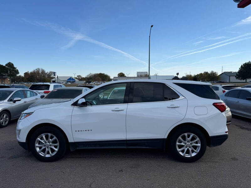 2019 Chevrolet Equinox LT photo 21