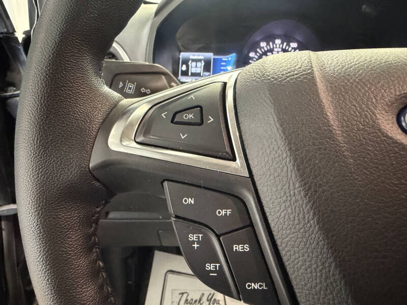 2023 Ford Edge Titanium
