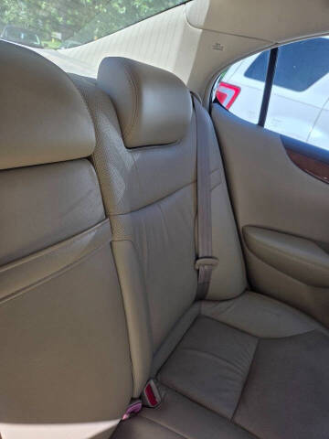2005 Lexus ES 330
