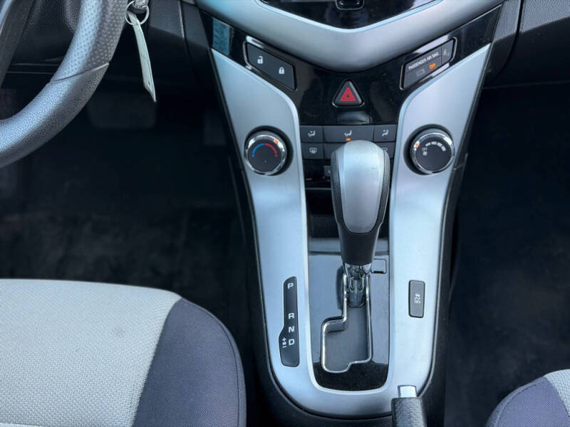 2012 Chevrolet Cruze LS