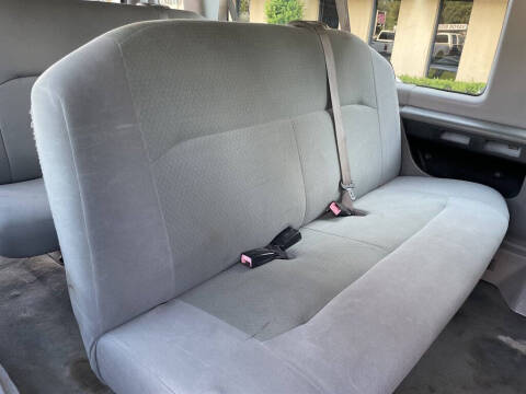 2009 Ford E-Series E-350 SD XLT