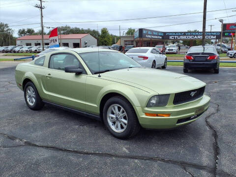 2006 Ford Mustang V6 Standard
