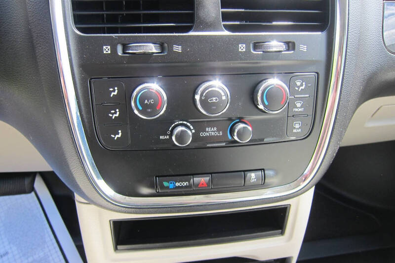 2016 Dodge Grand Caravan SE