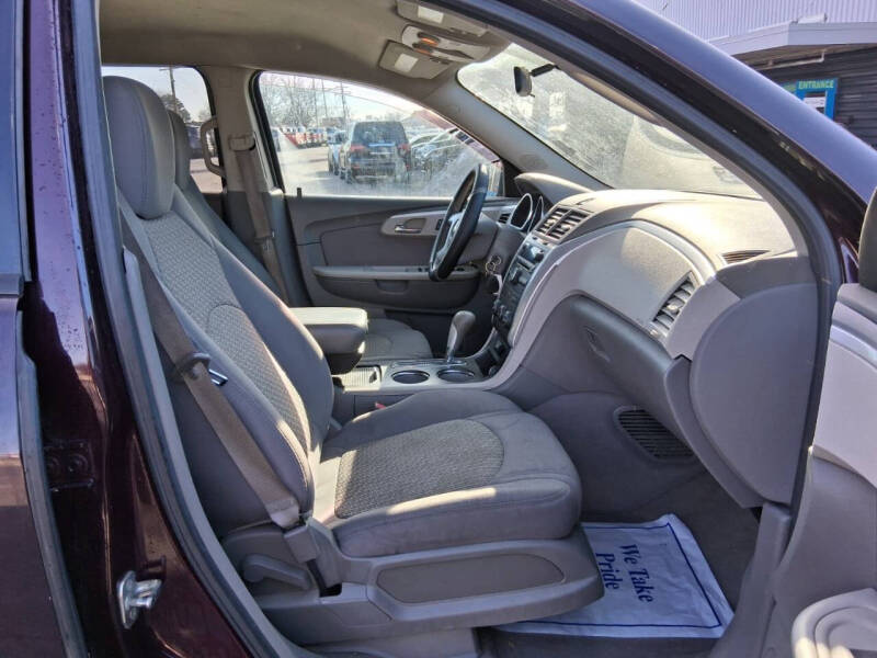 2010 Chevrolet Traverse LS