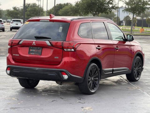 2020 Mitsubishi Outlander LE