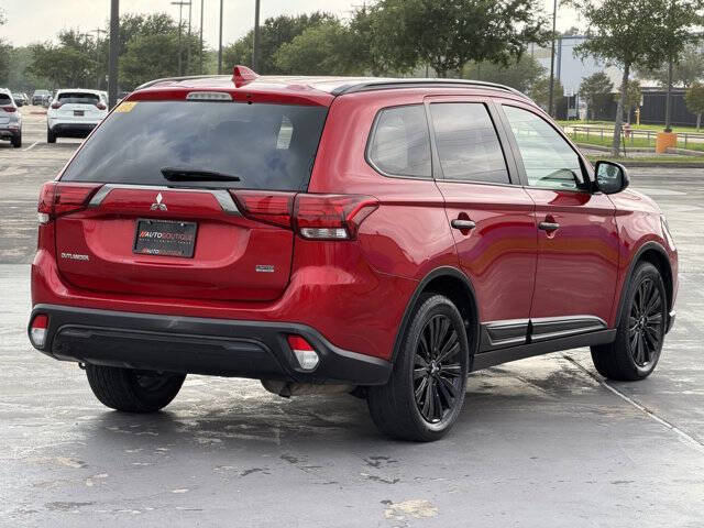 2020 Mitsubishi Outlander LE