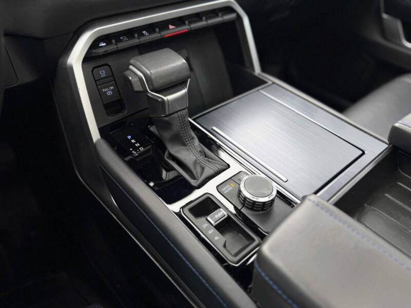 2024 Toyota Tundra Platinum