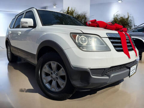 2009 Kia Borrego for sale at Columbus Luxury Cars in Columbus OH