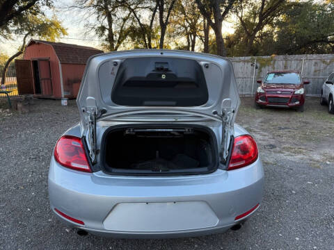 2013 Volkswagen Beetle Convertible Turbo