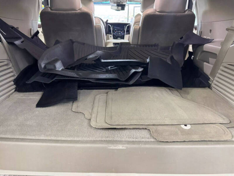 2015 Cadillac Escalade Luxury