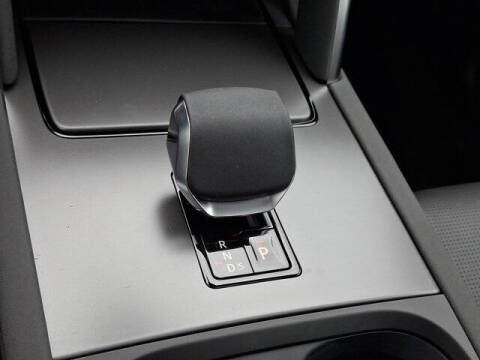 2025 Land Rover Discovery Sport P250 Dynamic SE