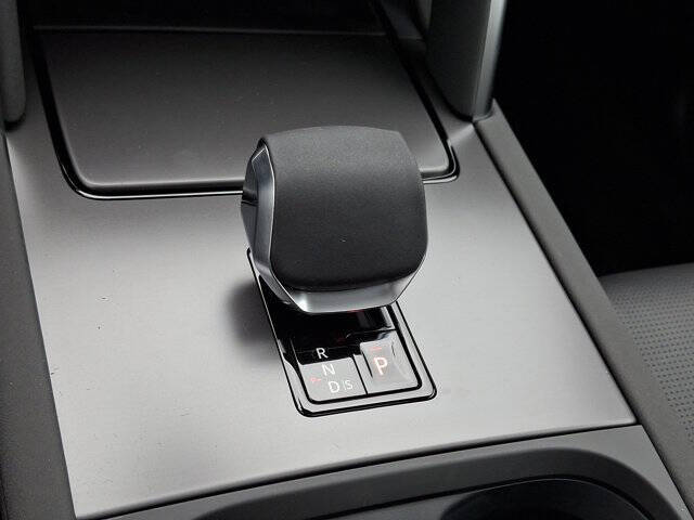 2025 Land Rover Discovery Sport P250 Dynamic SE