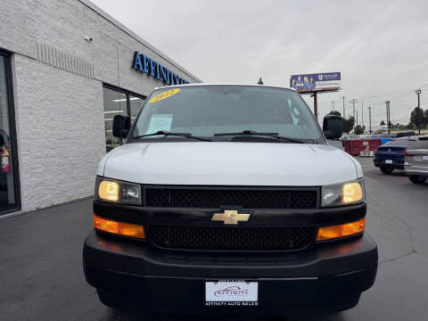 2022 Chevrolet Express LS 3500