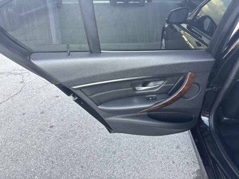 2015 BMW 3 Series 328i