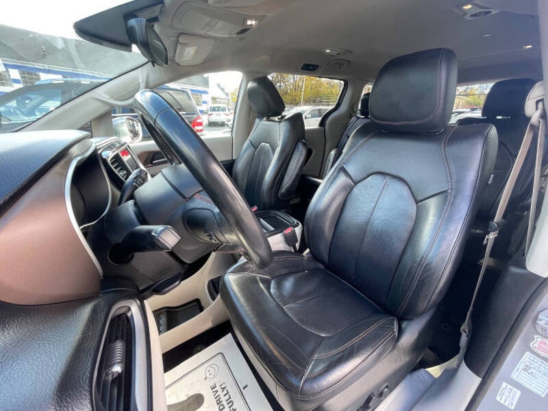 2018 Chrysler Pacifica Touring L