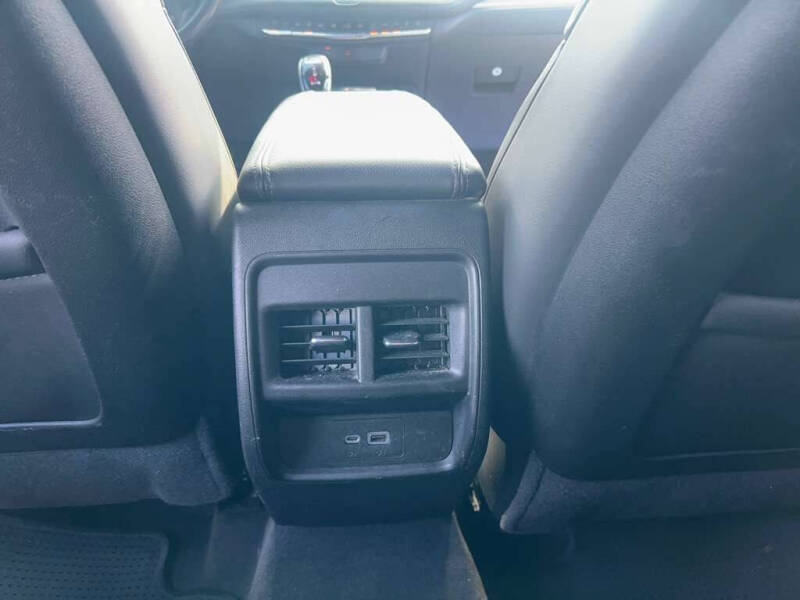 2020 Cadillac XT4 Premium Luxury