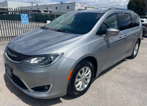 2018 Chrysler Pacifica Touring L
