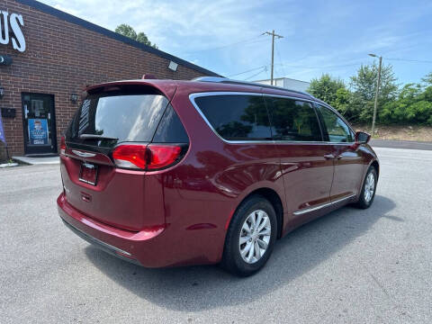2019 Chrysler Pacifica Touring L