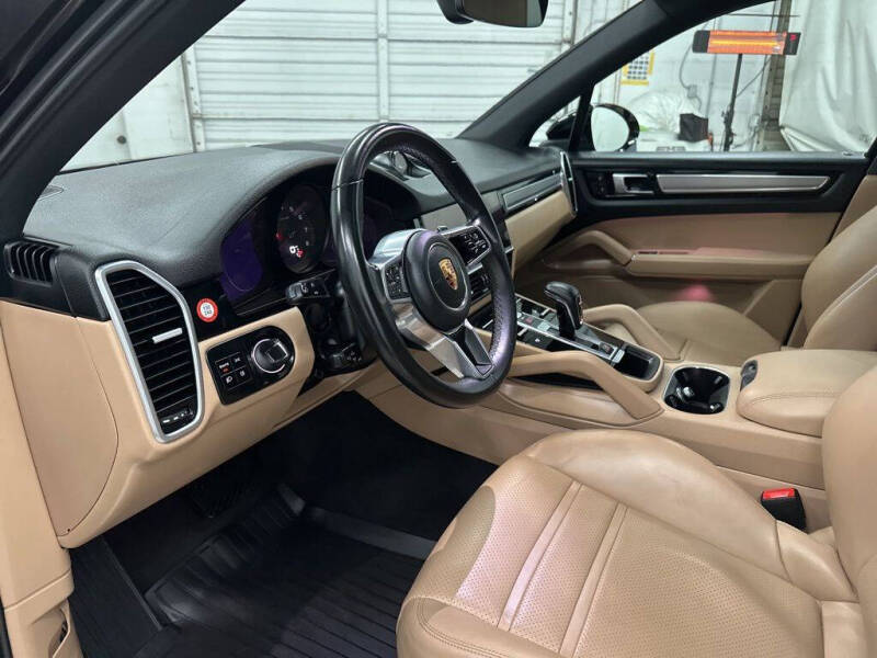 2023 Porsche Cayenne