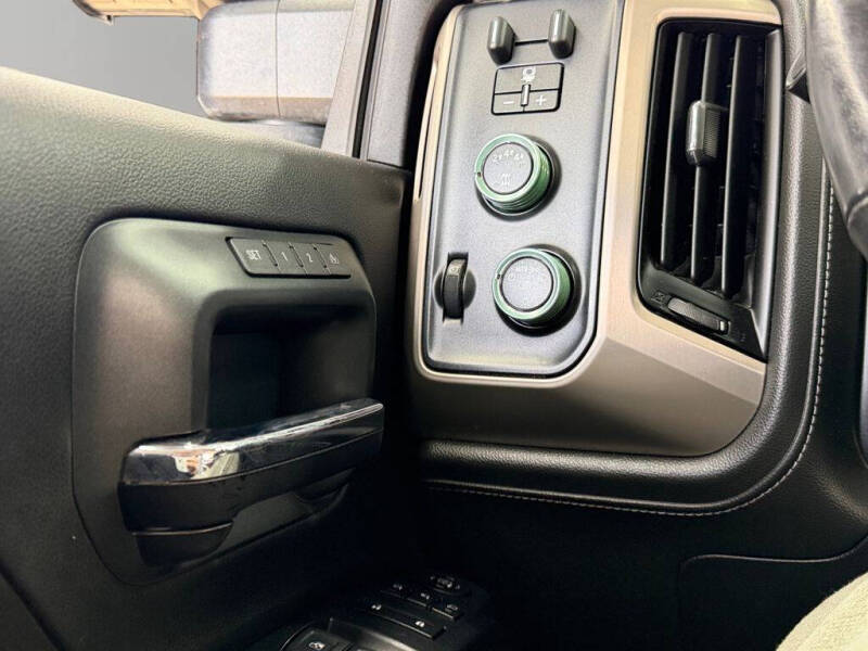 2017 GMC Sierra 2500HD Denali