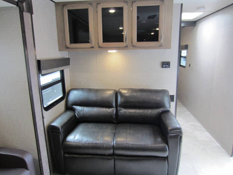 2019 Grand Design RV Transcend 28MKS