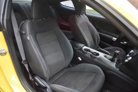 2015 Ford Mustang V6